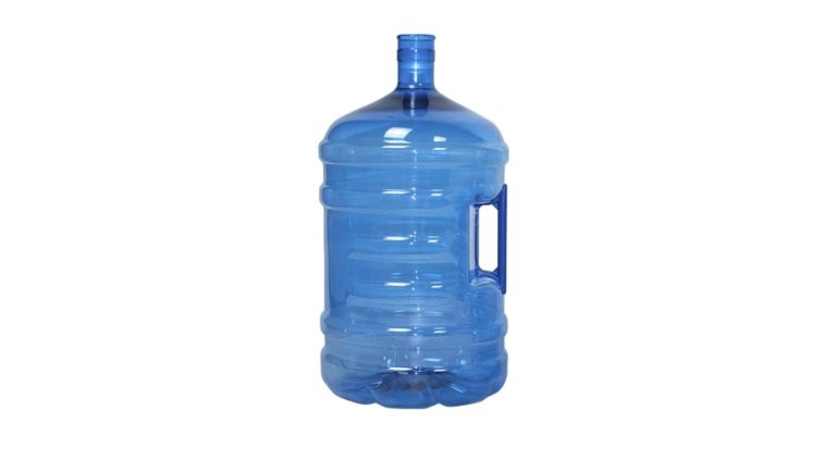 زجاجة بلاستيكية 20 لتر أزرق. دورق للمياه